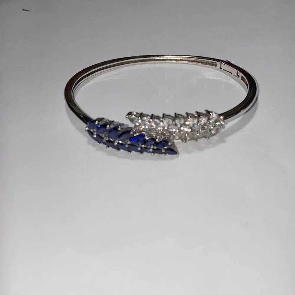 Lab created sapphire bracelet - Picture 3 of 6